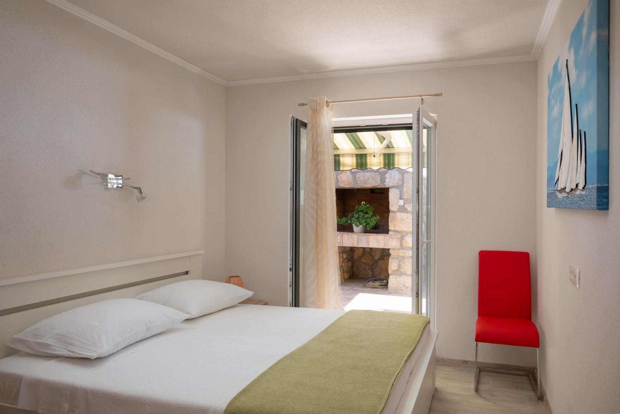 Apartment Pod Nespolom Trsjteno Rum bild